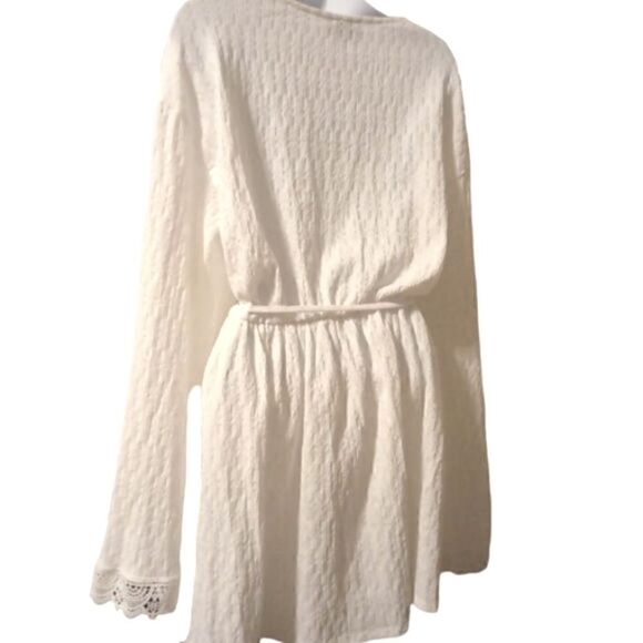 Asos textured long sleeve white mini wrap dress with crochet trim size 10 - Picture 3 of 12